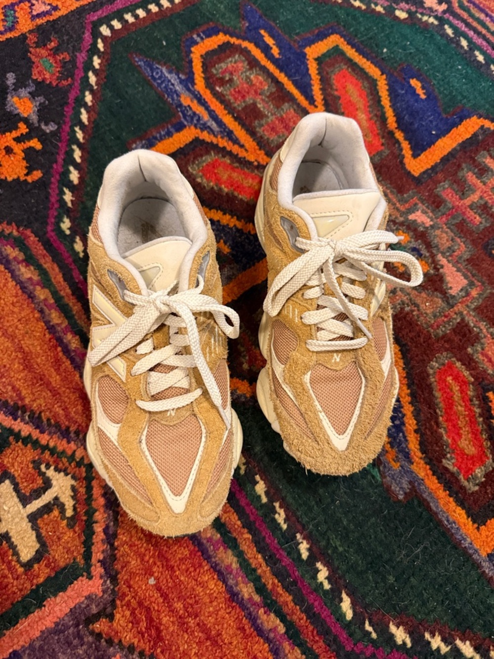 New Balance 9060 Unisex Sneakers